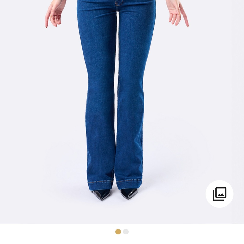 Elegant Blue Flare Jeans for Women